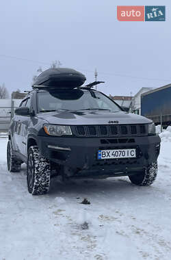 Ціни Jeep Compass Позашляховик / Кросовер