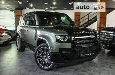 Характеристики Land Rover Defender Позашляховик / Кросовер