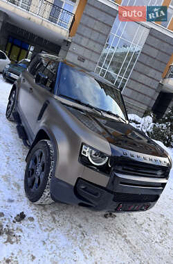 Характеристики Land Rover Defender Позашляховик / Кросовер