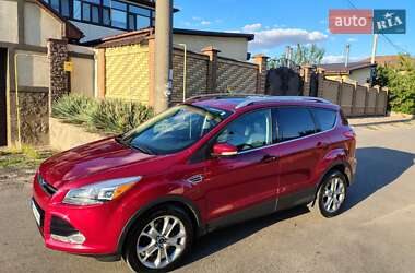 Характеристики Ford Escape Позашляховик / Кросовер