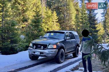 Характеристики Ford Expedition Внедорожник / Кроссовер