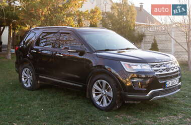 Характеристики Ford Explorer Позашляховик / Кросовер