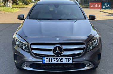 Характеристики Mercedes-Benz GLA-Class Позашляховик / Кросовер