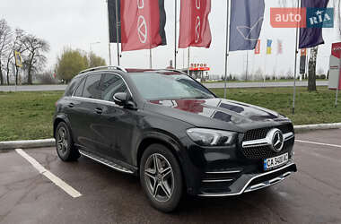 Характеристики Mercedes-Benz GLE-Class Позашляховик / Кросовер