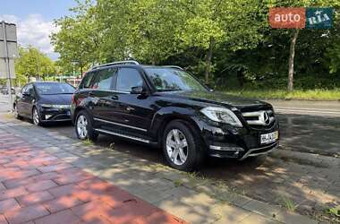 Характеристики Mercedes-Benz GLK-Class Позашляховик / Кросовер