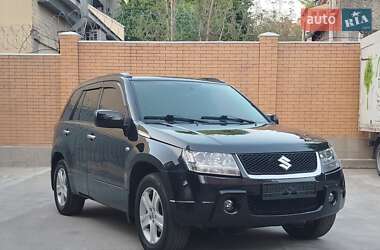 Характеристики Suzuki Grand Vitara Внедорожник / Кроссовер