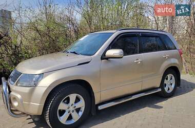 Характеристики Suzuki Grand Vitara Позашляховик / Кросовер