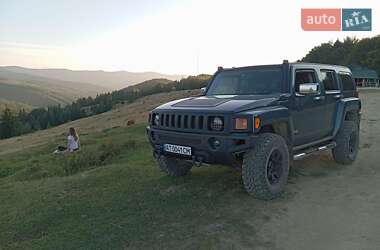 Характеристики Hummer H3 Позашляховик / Кросовер