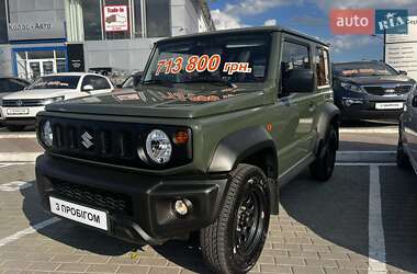 Характеристики Suzuki Jimny Внедорожник / Кроссовер