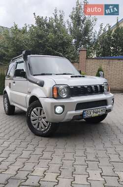 Характеристики Suzuki Jimny Внедорожник / Кроссовер