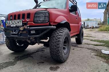 Характеристики Suzuki Jimny Внедорожник / Кроссовер