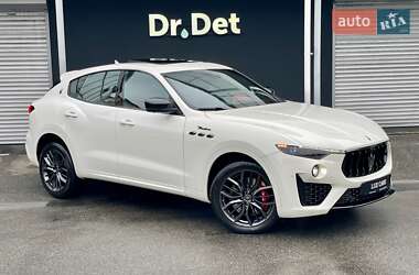 Ціни Maserati Levante Позашляховик / Кросовер