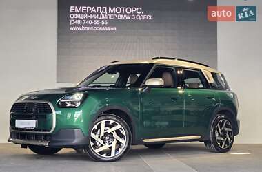 Ціни MINI Позашляховик / Кросовер