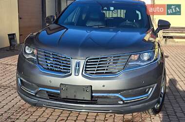 Характеристики Lincoln MKX Позашляховик / Кросовер