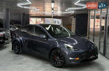 Ціни Tesla Model Y Позашляховик / Кросовер