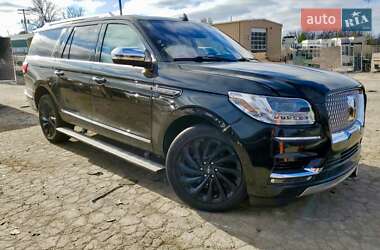 Характеристики Lincoln Navigator Позашляховик / Кросовер