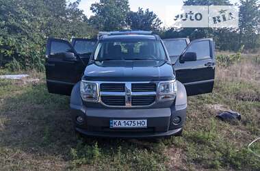 Характеристики Dodge Nitro Позашляховик / Кросовер