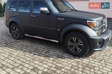 Характеристики Dodge Nitro Позашляховик / Кросовер