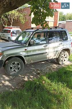 Характеристики Mitsubishi Pajero Pinin Позашляховик / Кросовер