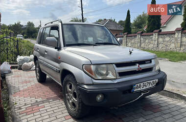Характеристики Mitsubishi Pajero Pinin Позашляховик / Кросовер
