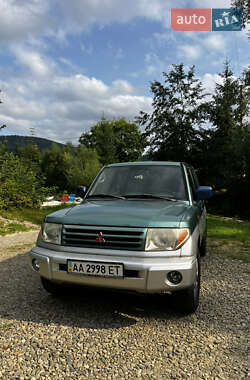 Характеристики Mitsubishi Pajero Pinin Внедорожник / Кроссовер