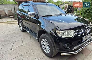 Характеристики Mitsubishi Pajero Sport Внедорожник / Кроссовер