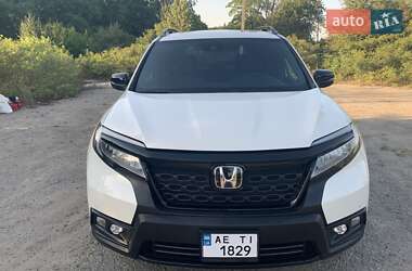 Характеристики Honda Passport Позашляховик / Кросовер