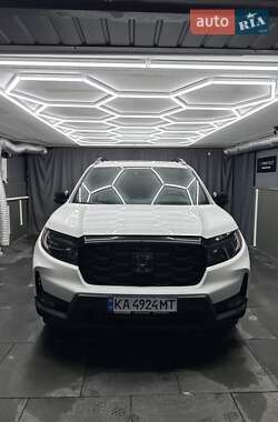 Характеристики Honda Passport Внедорожник / Кроссовер