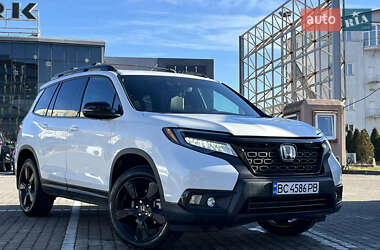 Характеристики Honda Passport Позашляховик / Кросовер