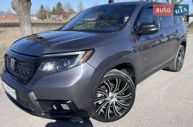 Характеристики Honda Passport Позашляховик / Кросовер