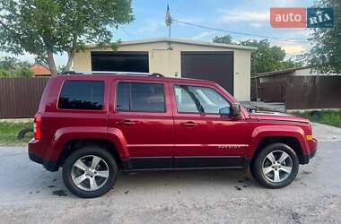 Характеристики Jeep Patriot Позашляховик / Кросовер