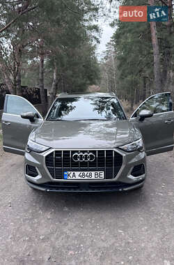 Характеристики Audi Q3 Позашляховик / Кросовер