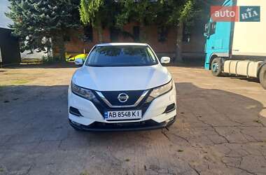 Характеристики Nissan Qashqai Внедорожник / Кроссовер