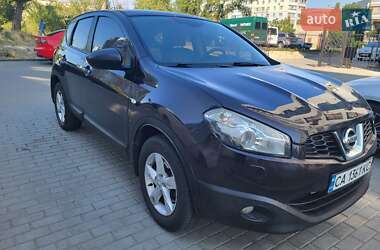 Характеристики Nissan Qashqai Внедорожник / Кроссовер