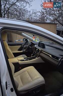 Характеристики Lexus RX Позашляховик / Кросовер