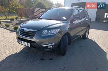 Характеристики Hyundai Santa FE Позашляховик / Кросовер