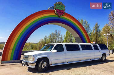 Характеристики Chevrolet Suburban Позашляховик / Кросовер