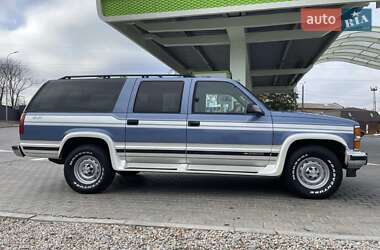 Характеристики Chevrolet Suburban Позашляховик / Кросовер