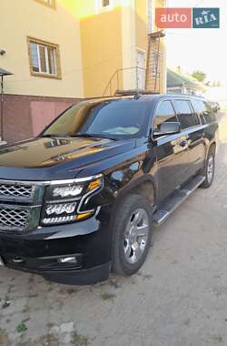 Характеристики Chevrolet Suburban Позашляховик / Кросовер