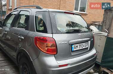 Характеристики Suzuki SX4 Позашляховик / Кросовер