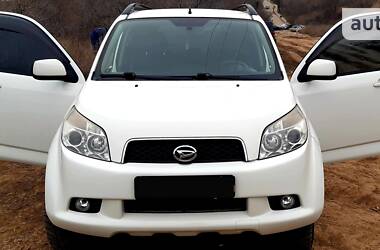 Характеристики Daihatsu Terios Внедорожник / Кроссовер