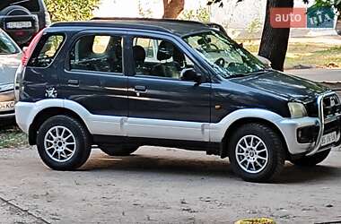 Характеристики Daihatsu Terios Позашляховик / Кросовер