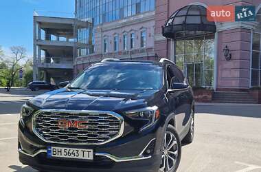 Характеристики GMC Terrain Позашляховик / Кросовер
