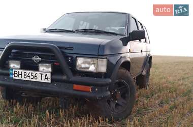 Характеристики Nissan Terrano Внедорожник / Кроссовер