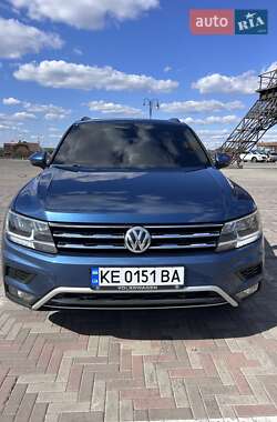 Характеристики Volkswagen Tiguan Внедорожник / Кроссовер