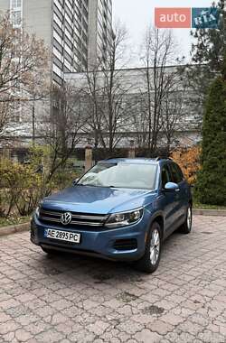 Характеристики Volkswagen Tiguan Внедорожник / Кроссовер