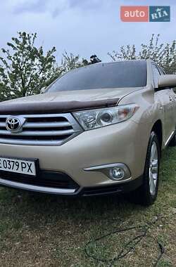 Ціни Toyota Позашляховик / Кросовер в Павлограді