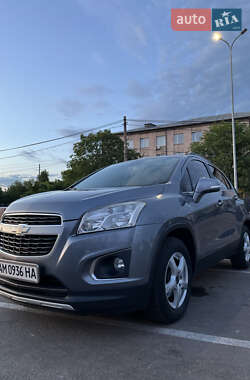 Характеристики Chevrolet Tracker Внедорожник / Кроссовер