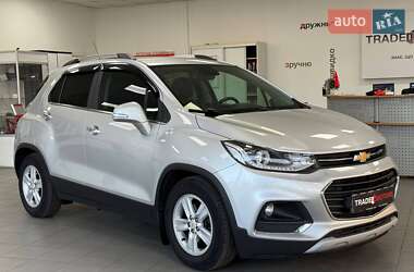 Характеристики Chevrolet Tracker Внедорожник / Кроссовер
