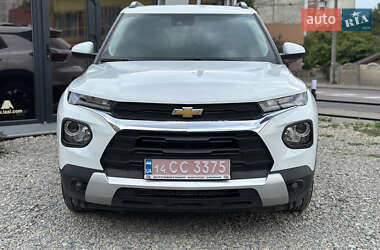 Характеристики Chevrolet TrailBlazer Позашляховик / Кросовер